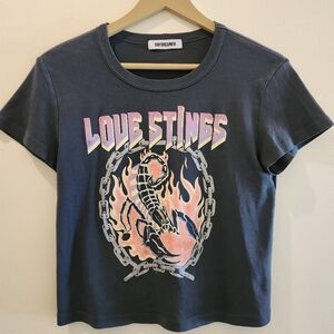 DAYDREAMER Scorpion Love Stings Retro Graphic Shrunken Tee Size Small